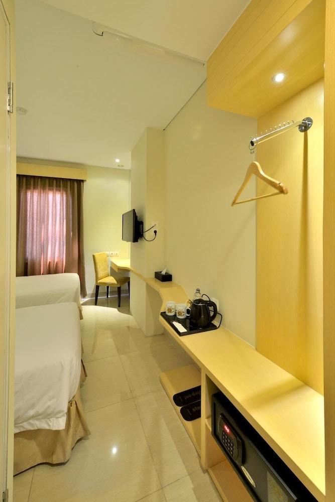 Zodiak Asia Afrika By Kagum Hotels Bandung Extérieur photo