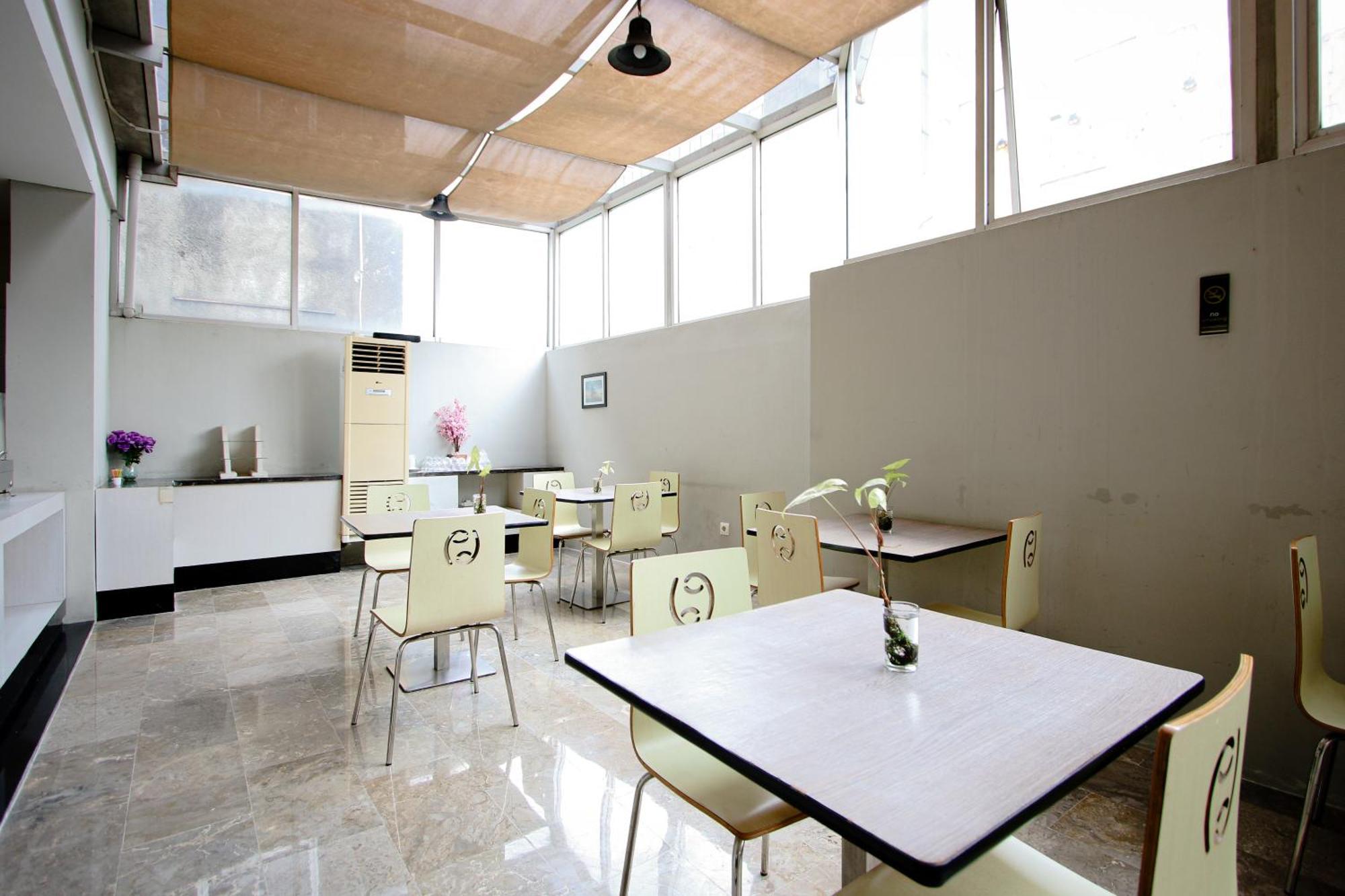 Zodiak Asia Afrika By Kagum Hotels Bandung Extérieur photo